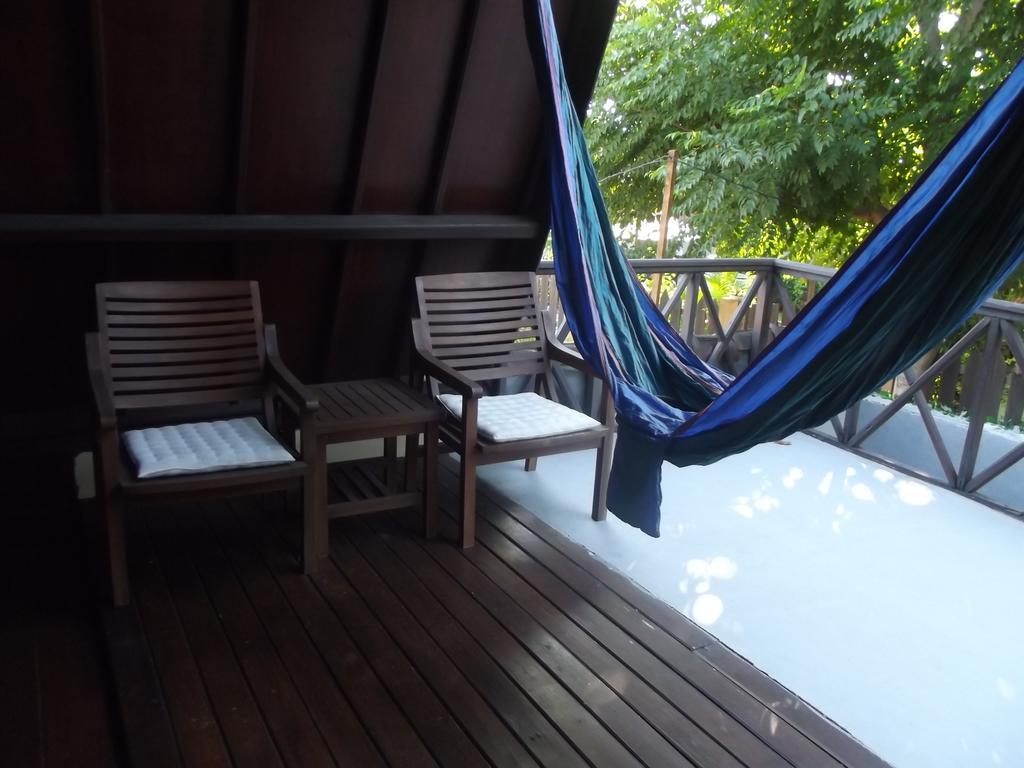 Gili Flush Harmony Hotel Gili Trawangan Exterior photo