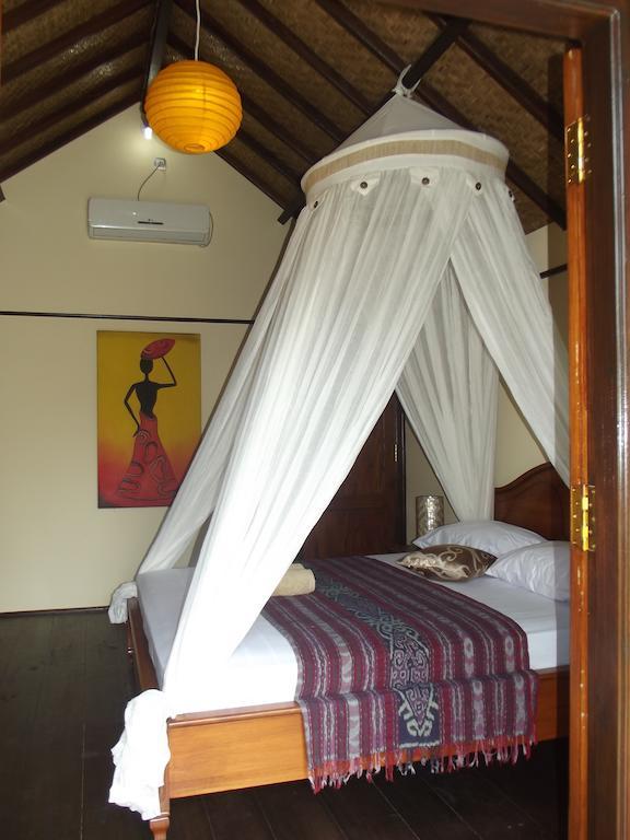 Gili Flush Harmony Hotel Gili Trawangan Room photo
