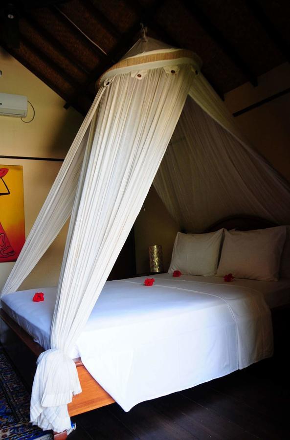 Gili Flush Harmony Hotel Gili Trawangan Exterior photo